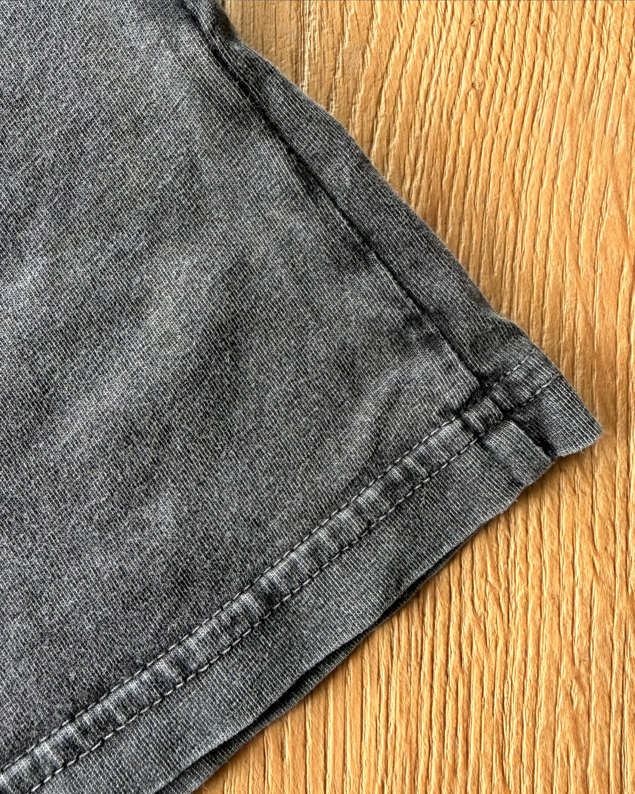 T-shirt unisex slavata "Pozzi arde" (premium)